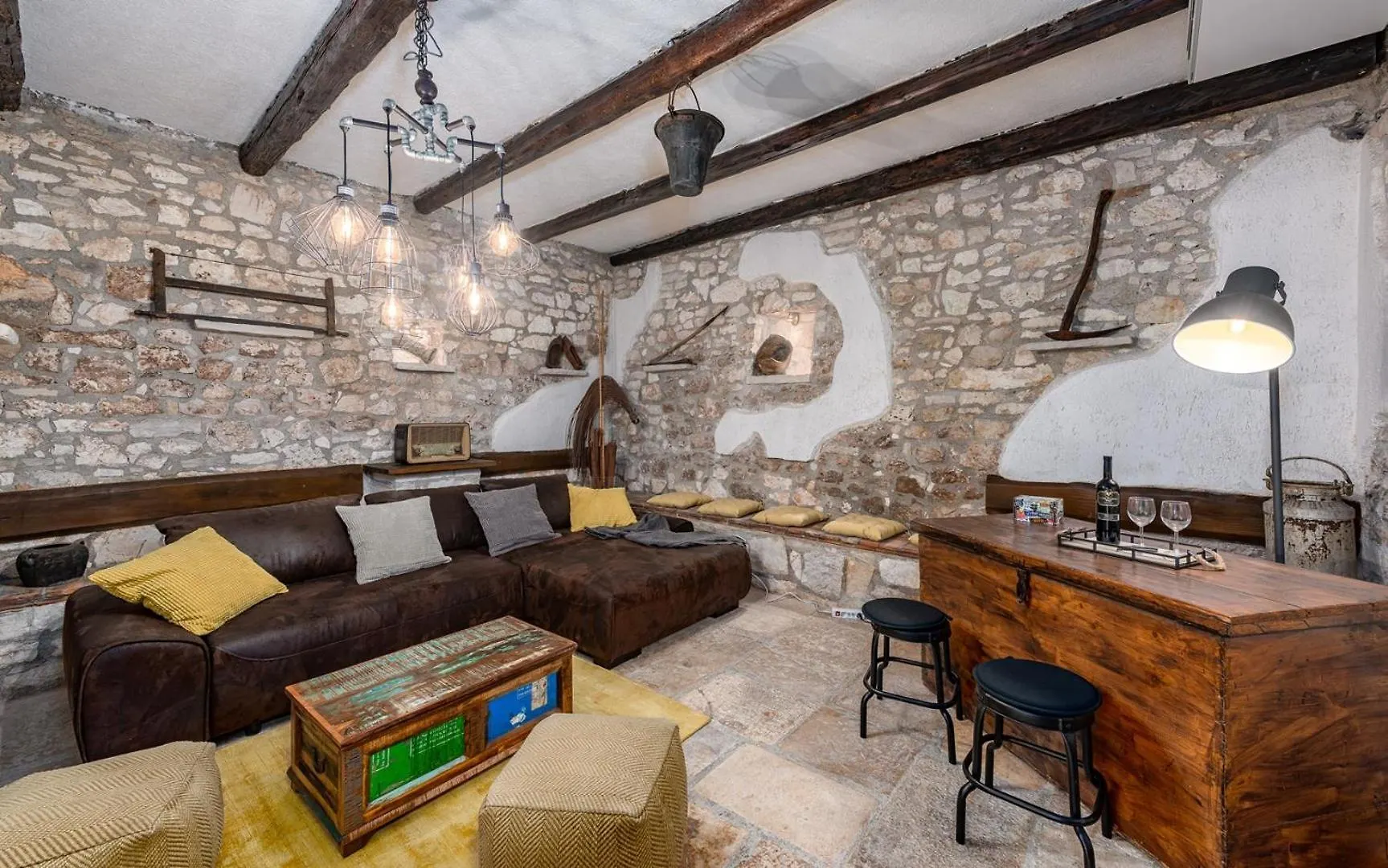 Rustic Stone Holiday House With Pool Marcana 0*,