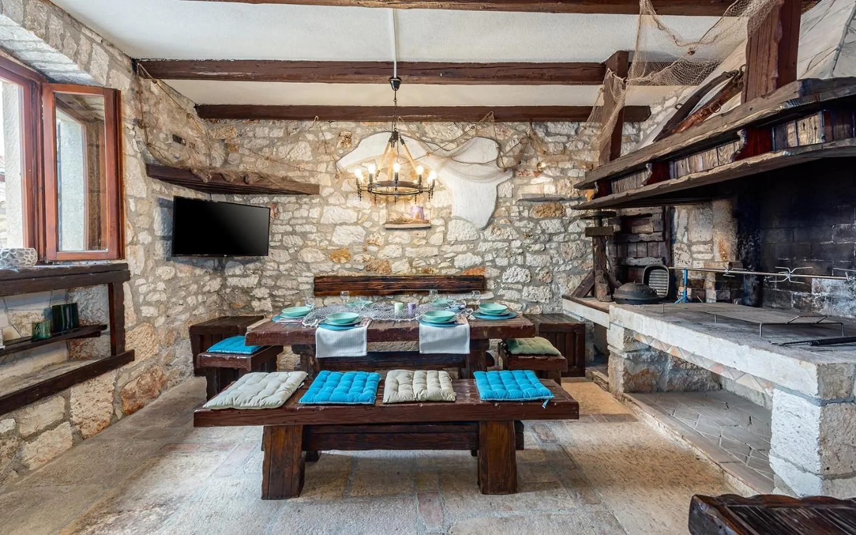 Rustic Stone Holiday House With Pool Marcana Holiday home