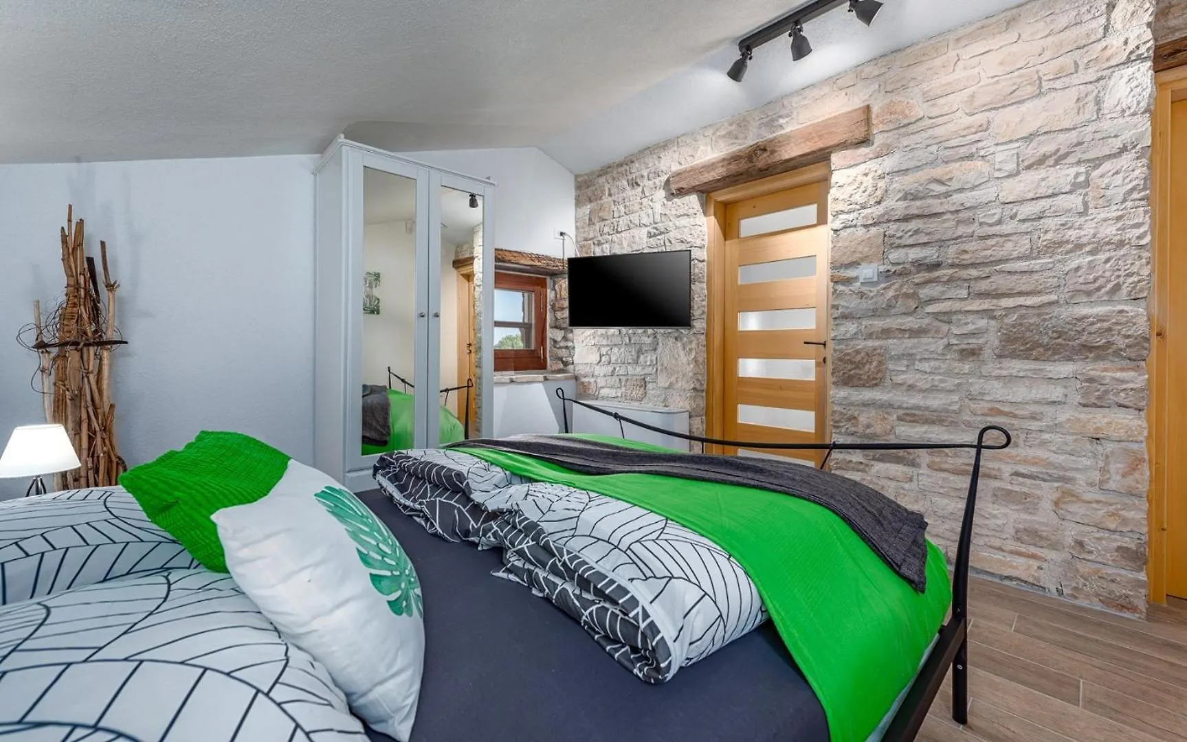 Rustic Stone Holiday House With Pool Marcana Holiday home