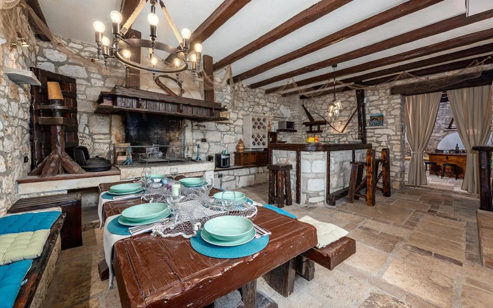 Rustic Stone Holiday House With Pool Marcana