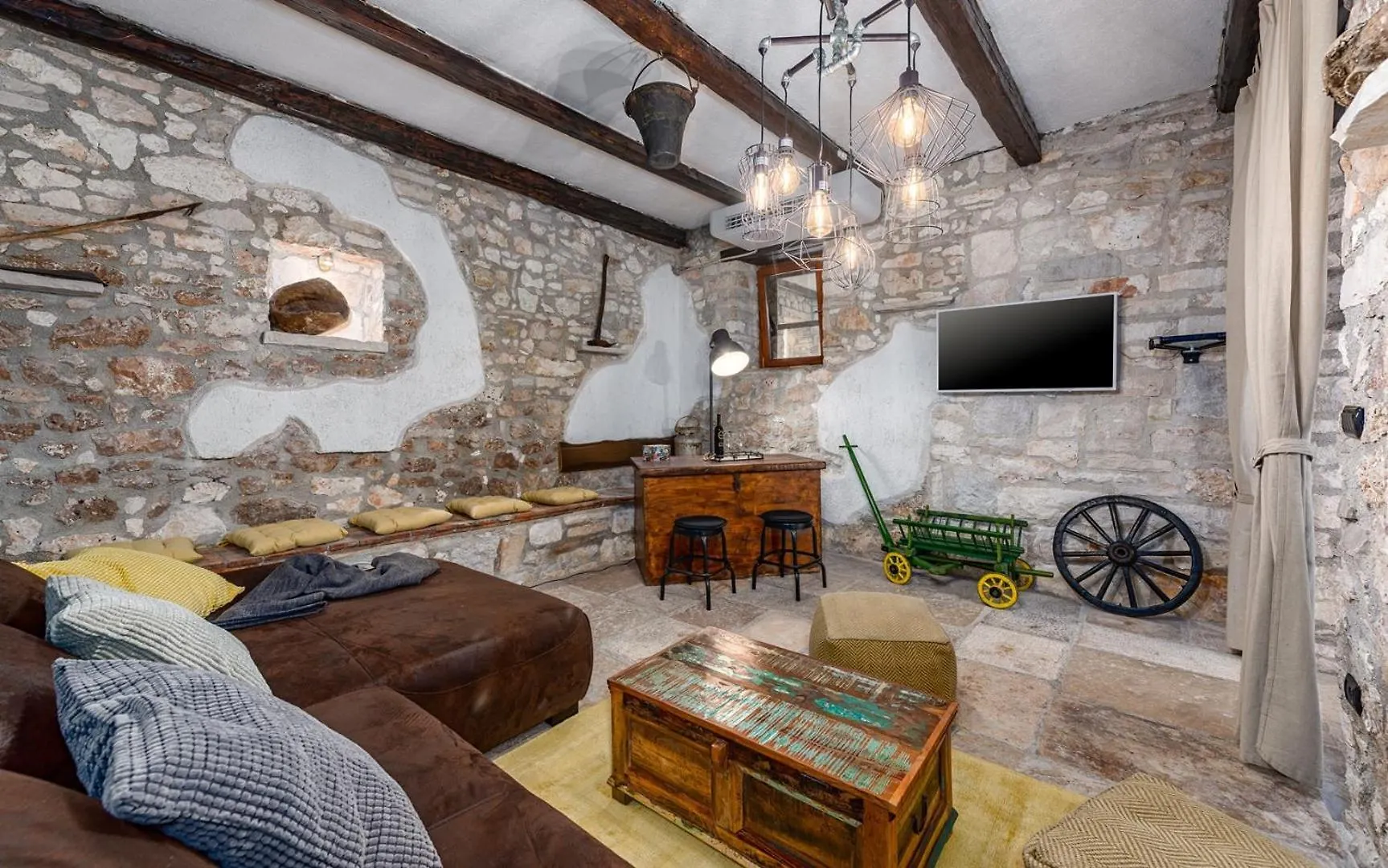Rustic Stone Holiday House With Pool Marcana Croatia