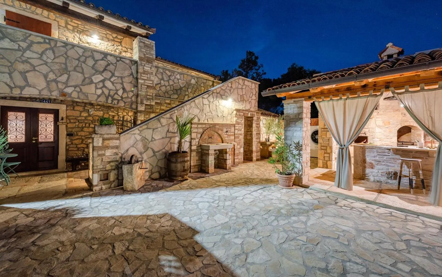 Rustic Stone Holiday House With Pool Marcana Croatia